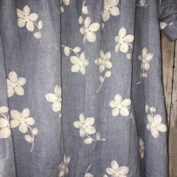 Altar'd State Blue Embroidered Floral Off The Shoulder Blouse - Picture 2 of 4